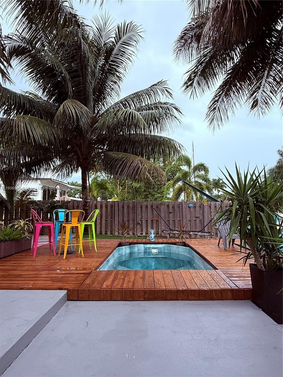 2524 Key Largo Ln photo 24