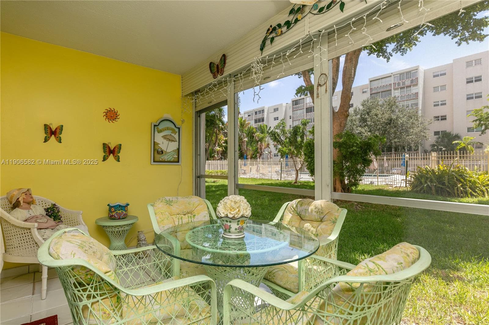 MEADOWBROOK · #107 in Hallandale Beach - Photo 13