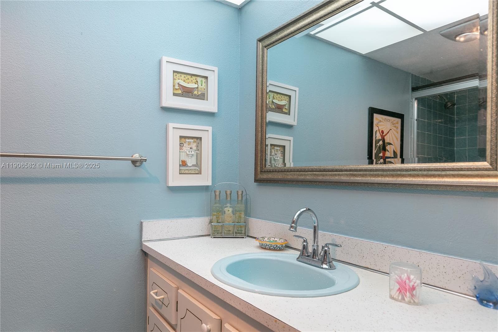 MEADOWBROOK · #107 in Hallandale Beach - Photo 18