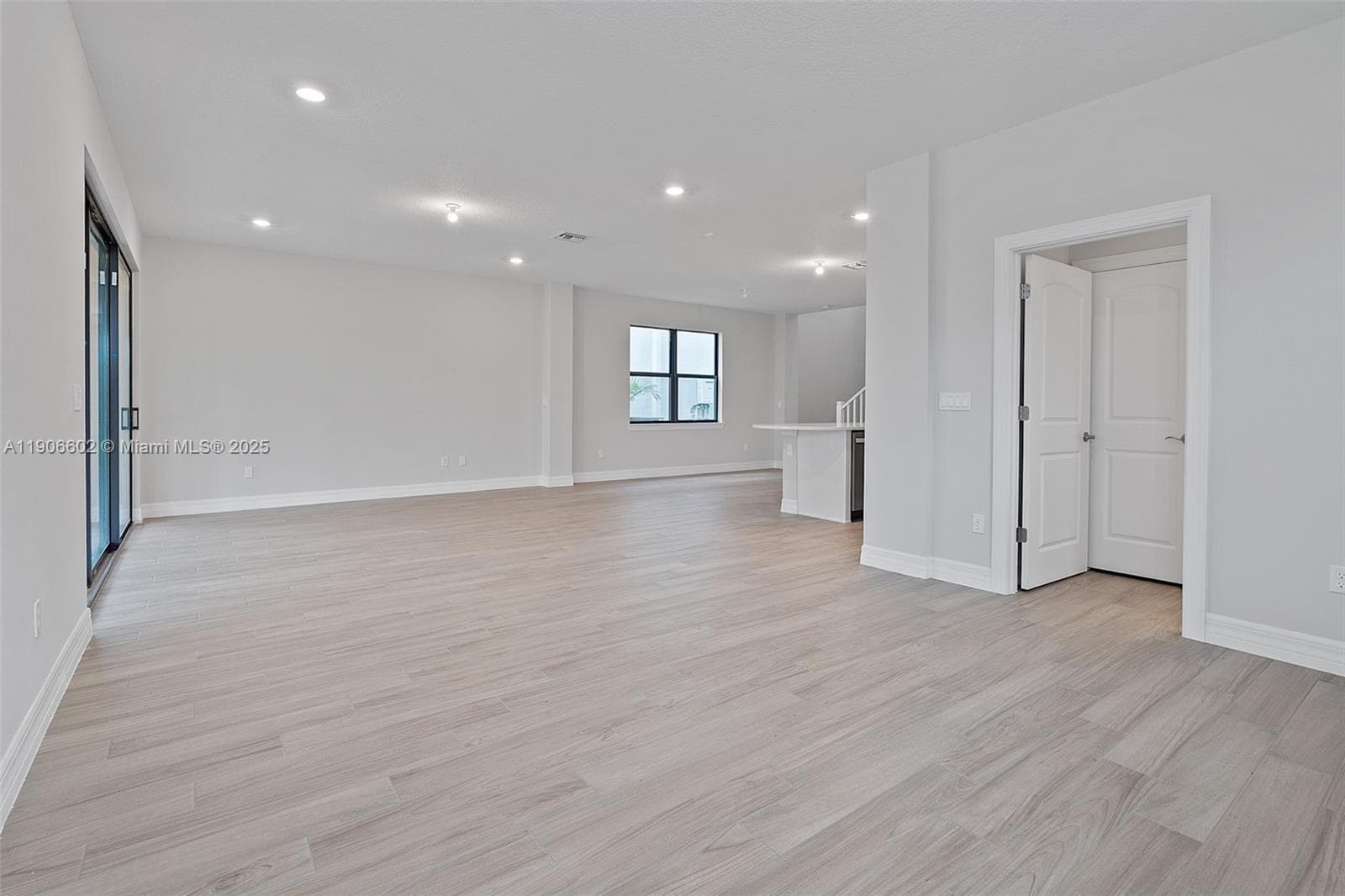 4443 Providence Way photo 15