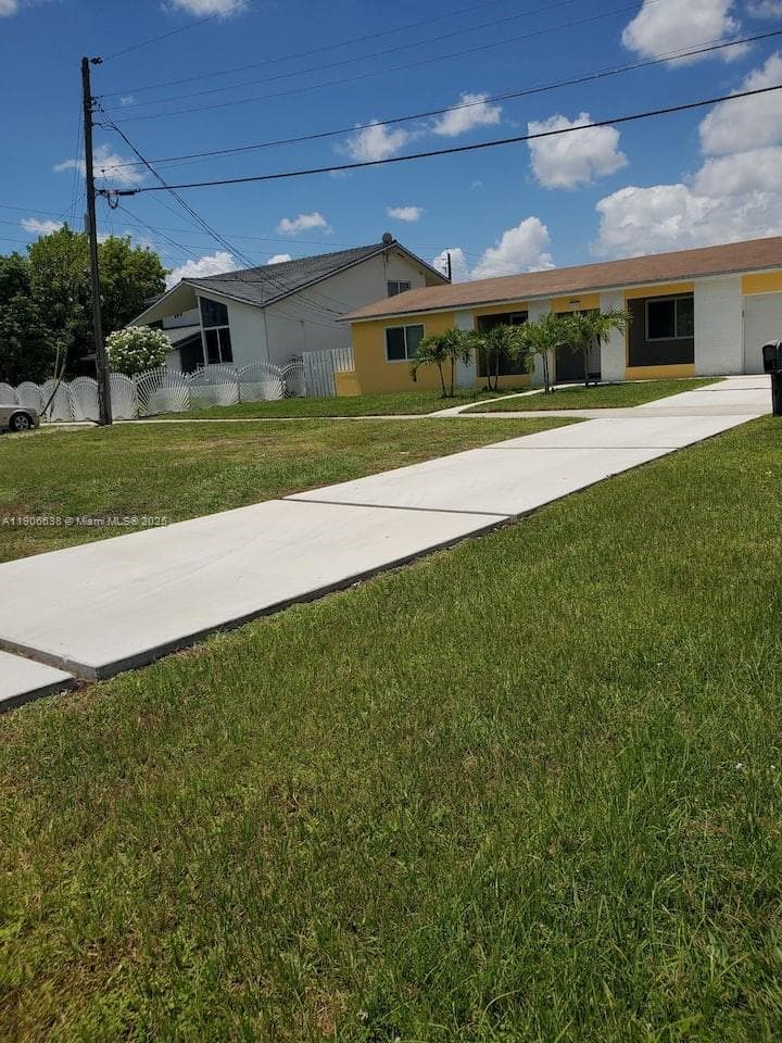 14310 NW 12th Ave #14310 photo 2