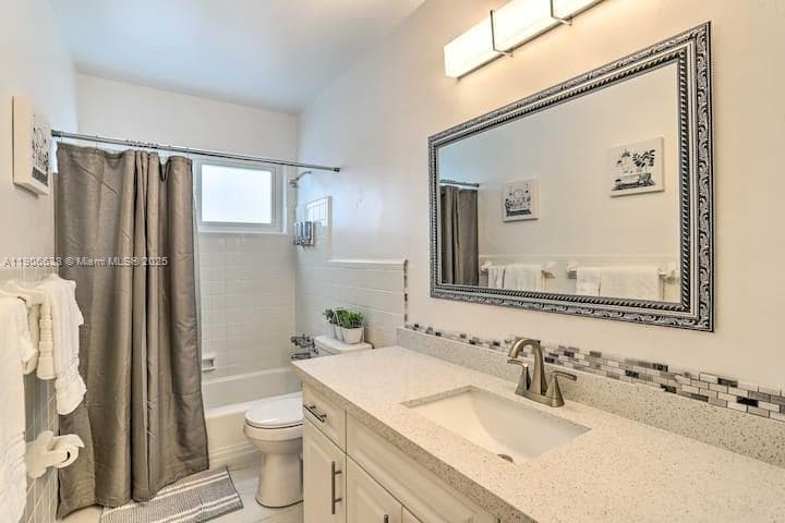 14310 NW 12th Ave #14310 photo 13