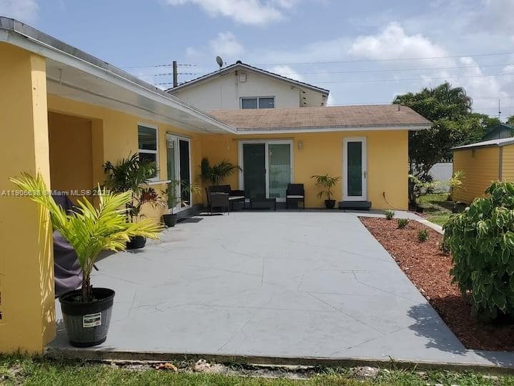 14310 NW 12th Ave #14310 photo 15