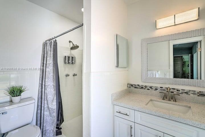 14310 NW 12th Ave #14310 photo 11