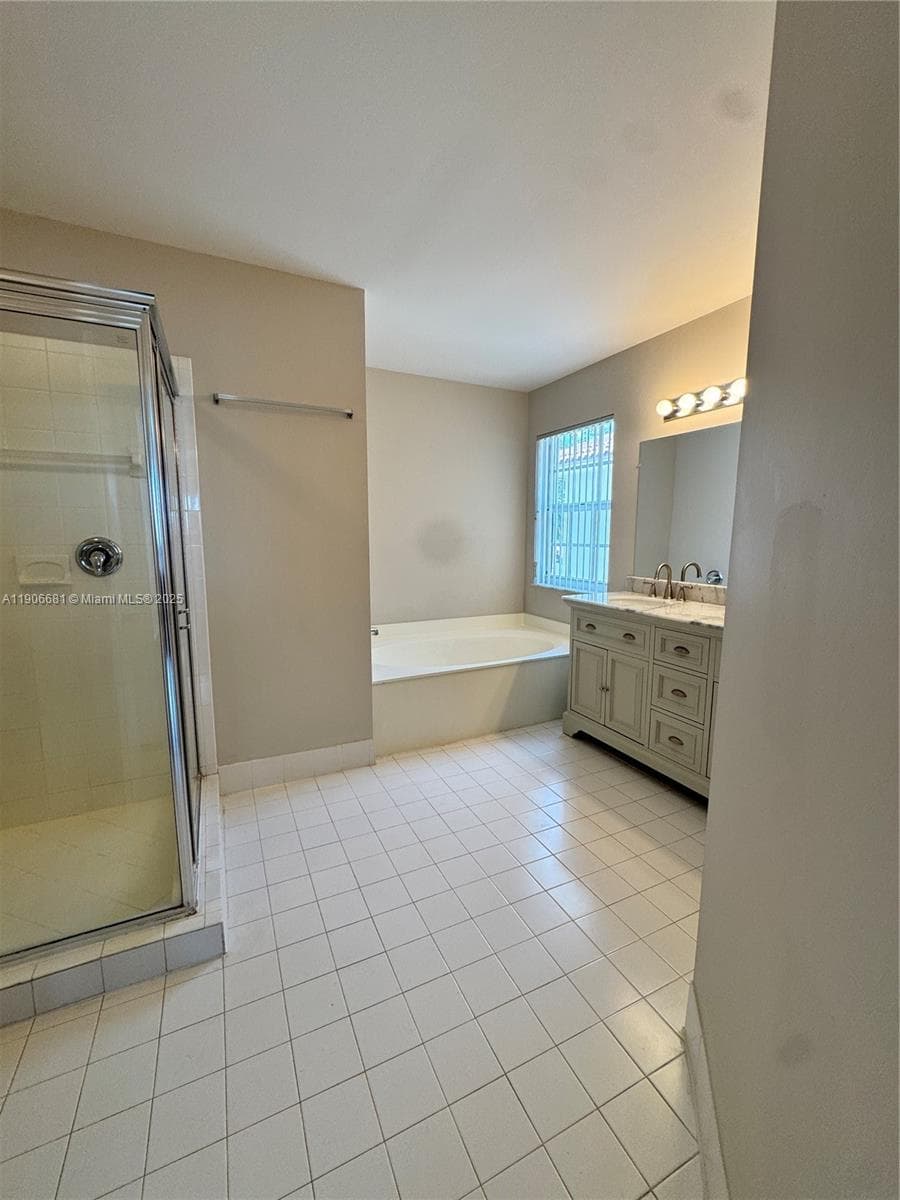 11216 NW 46th Dr photo 20