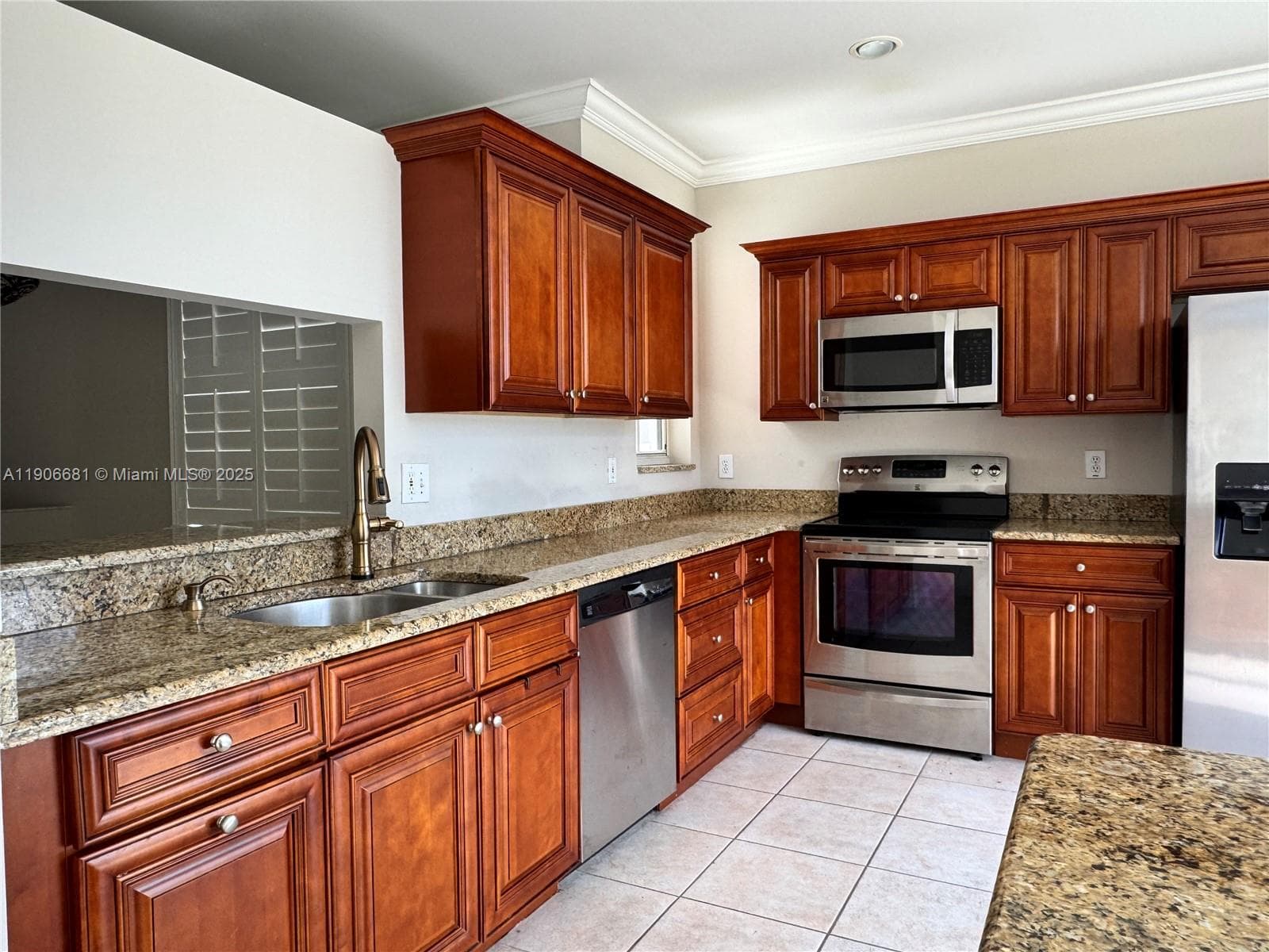 11216 NW 46th Dr photo 9
