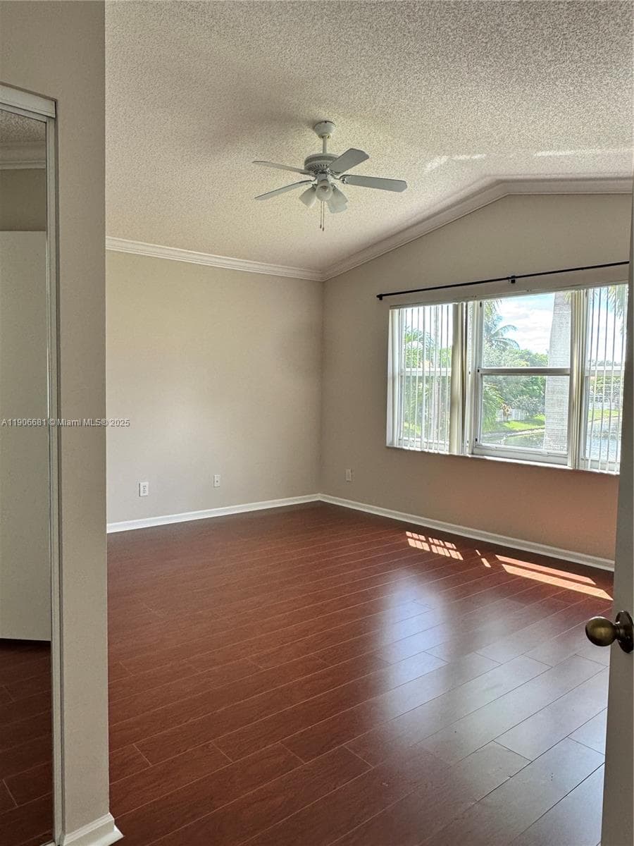 11216 NW 46th Dr photo 15