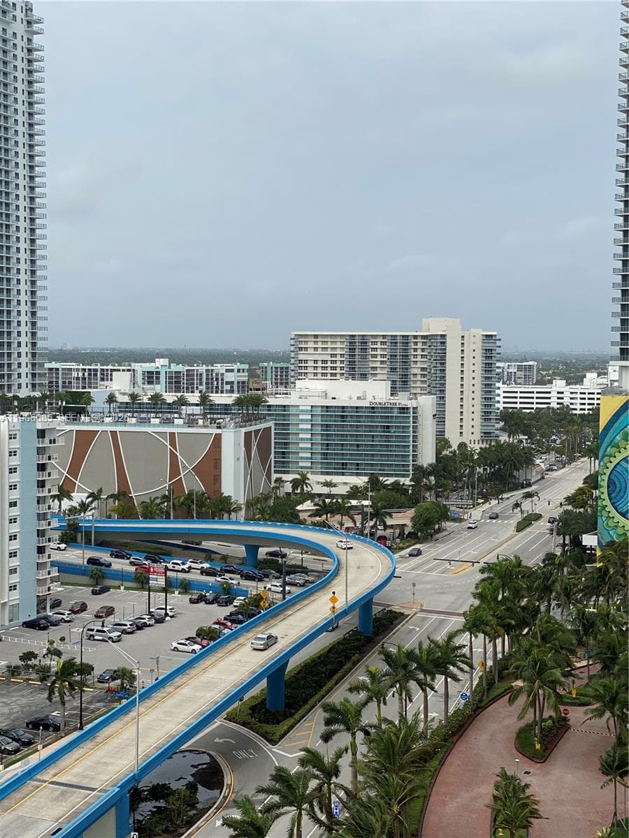 BEACH CLUB CONDO · #1607 in Hallandale Beach - Photo 11