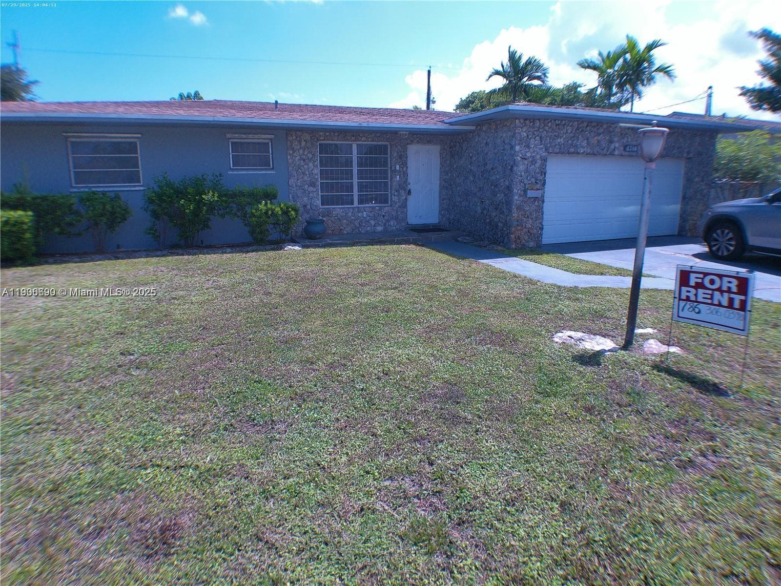 5360 Fletcher St photo 2