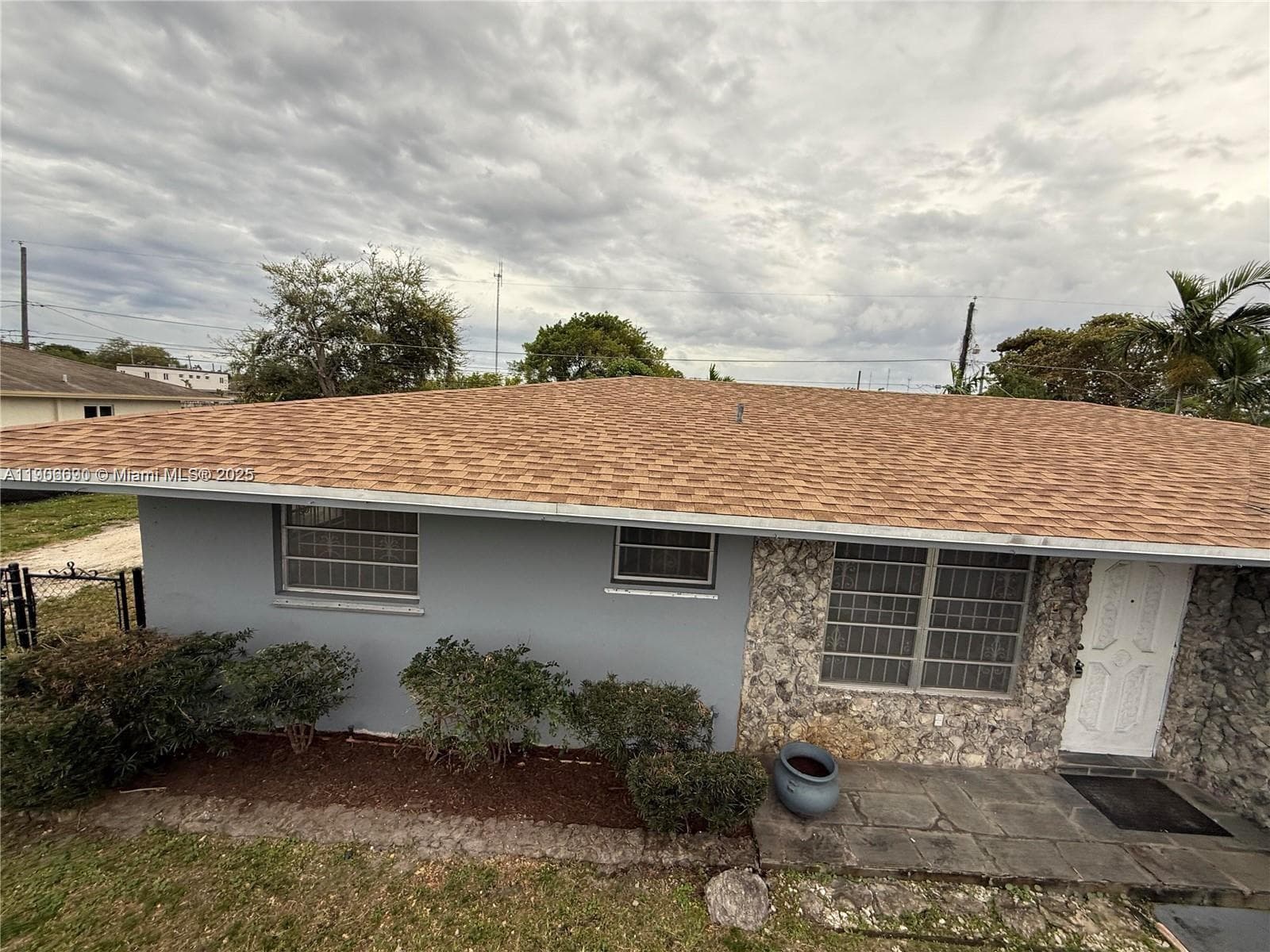 5360 Fletcher St photo 5