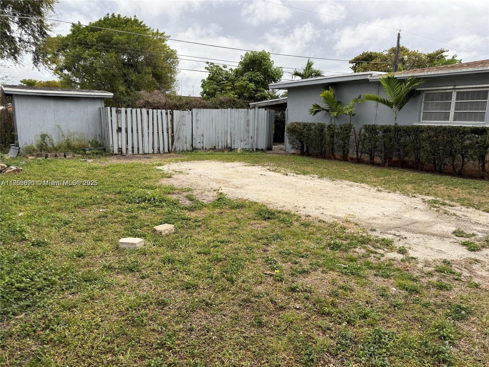 5360 Fletcher St photo 9