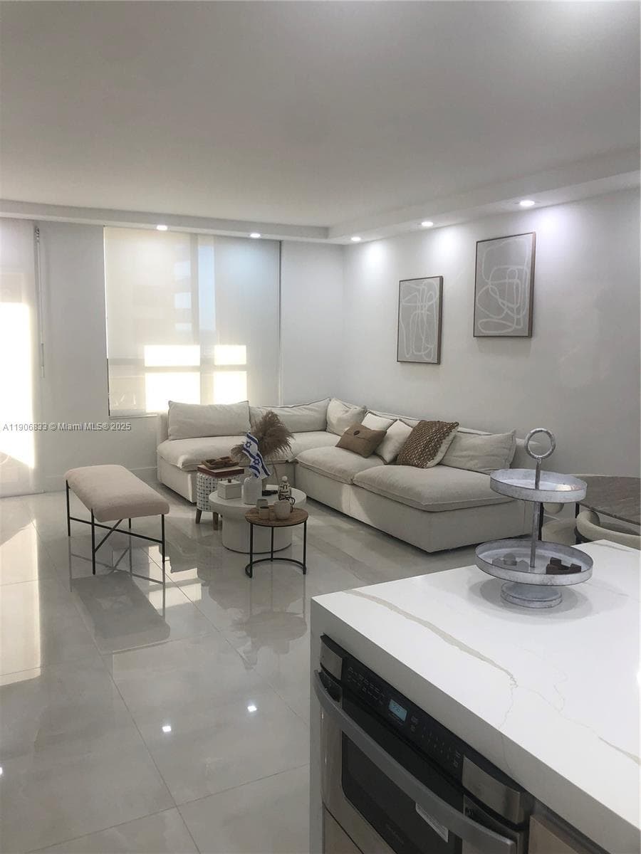 THE PLAZA OF BAL HARBOUR · #1510 in Bal Harbour - Photo 2