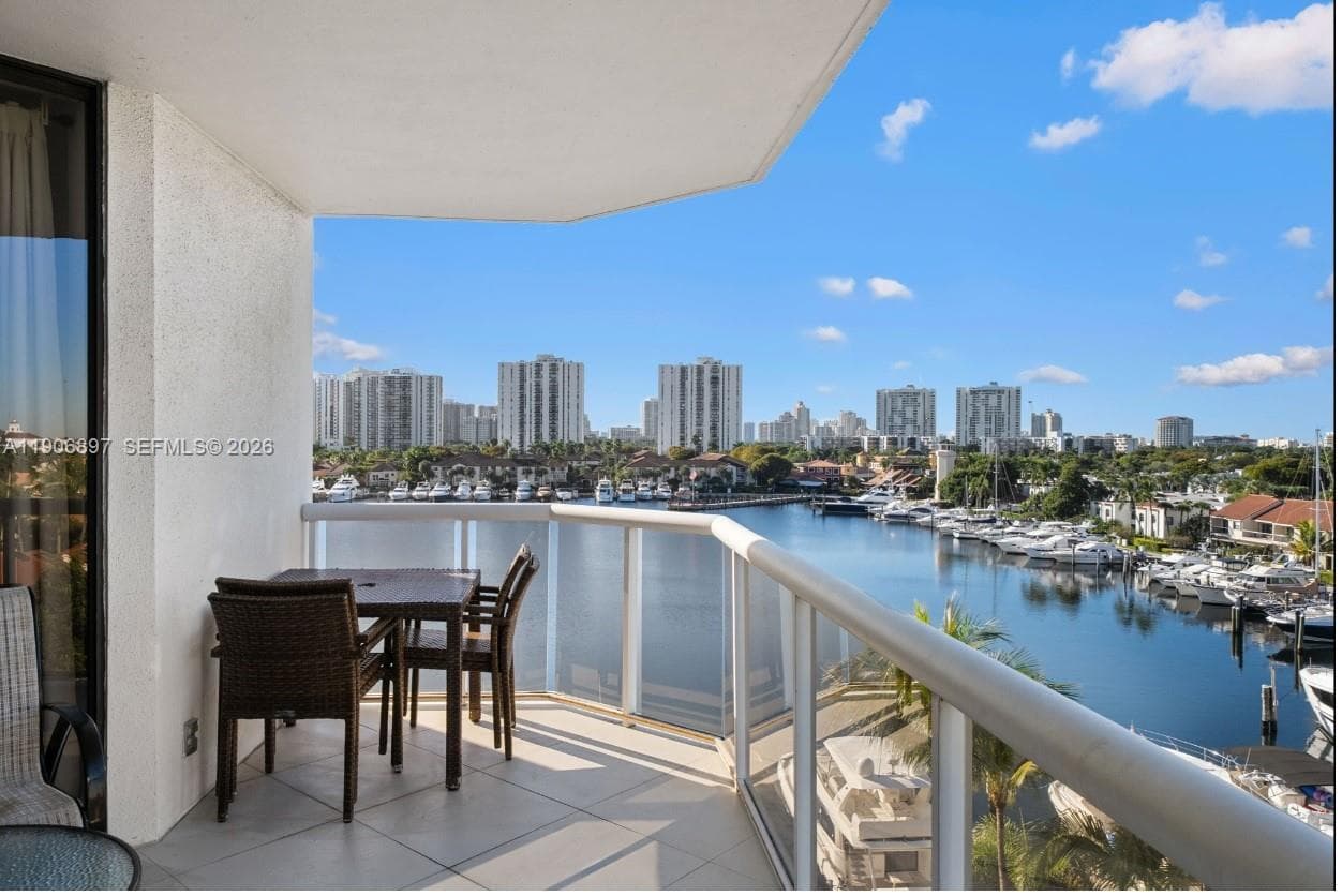 PORTSVIEW @ THE WATERWAYS · #609 in Aventura - Photo 19