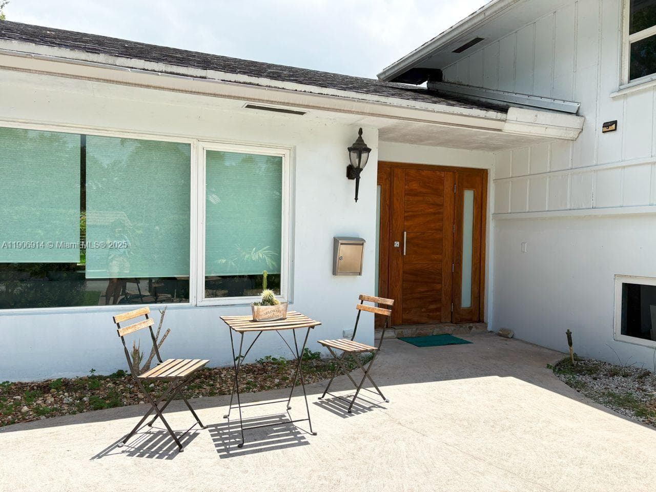 3330 Liberty St photo 3