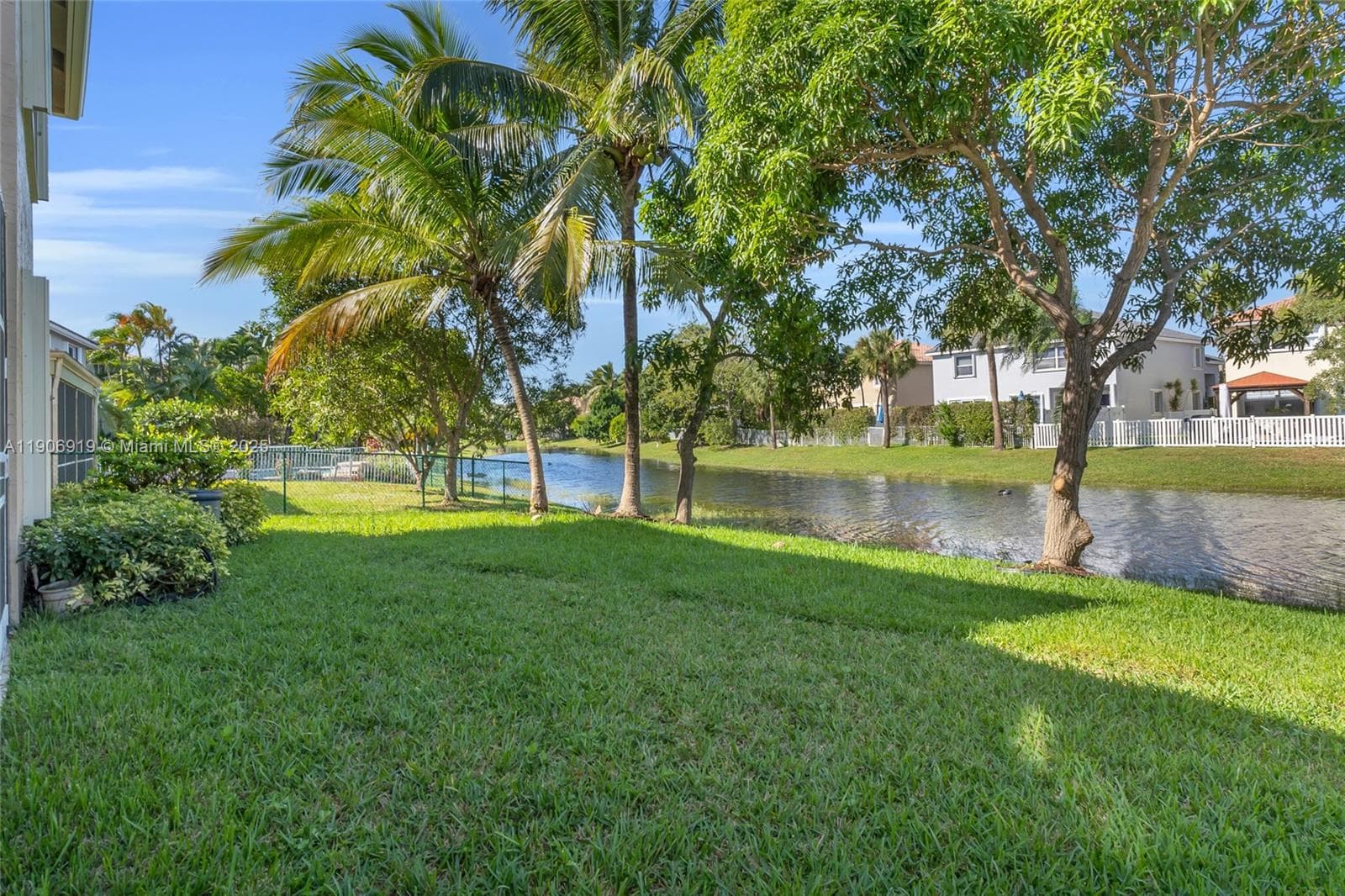 5364 NW 120th Ave photo 5