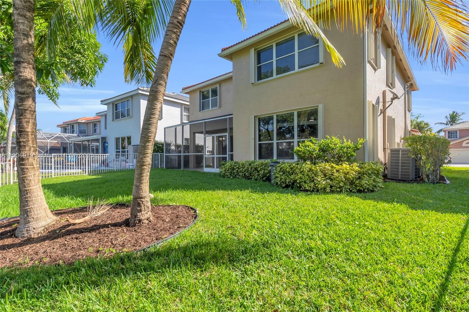 5364 NW 120th Ave photo 4