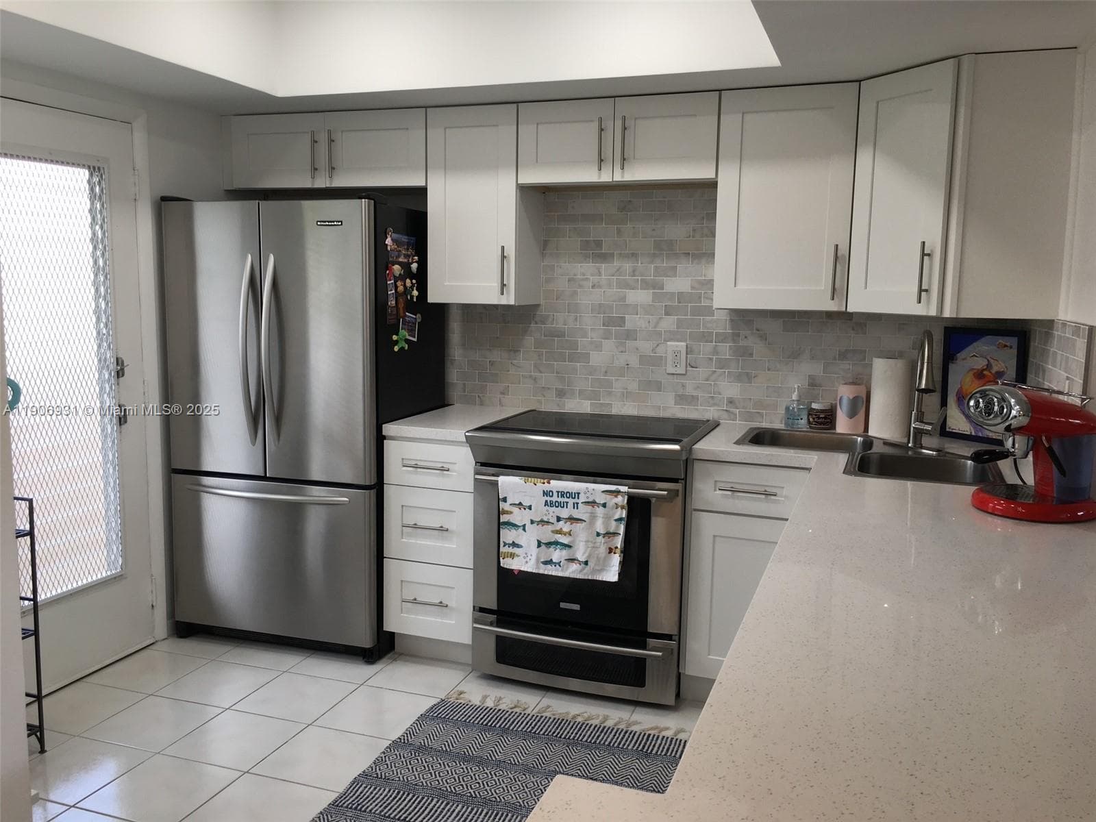 IRVINGTON GARDENS CONDO · #114 in Hallandale Beach - Photo 2