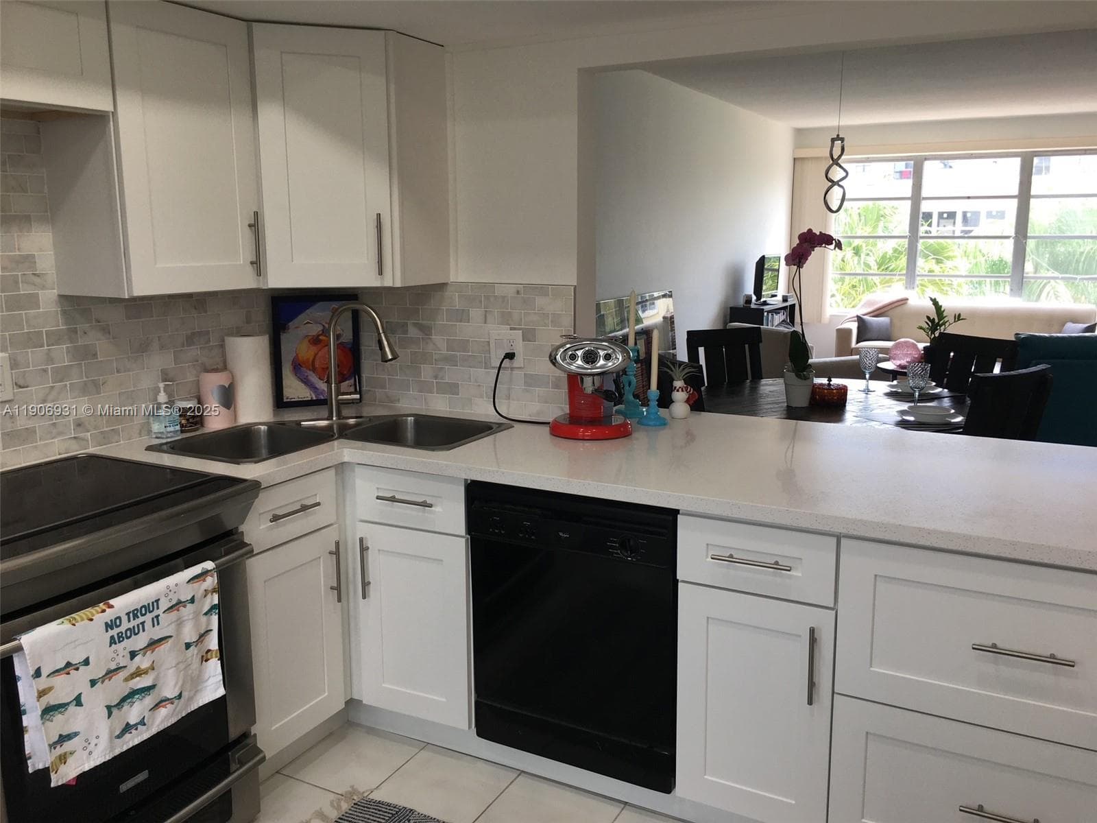IRVINGTON GARDENS CONDO · #114 in Hallandale Beach - Photo 6
