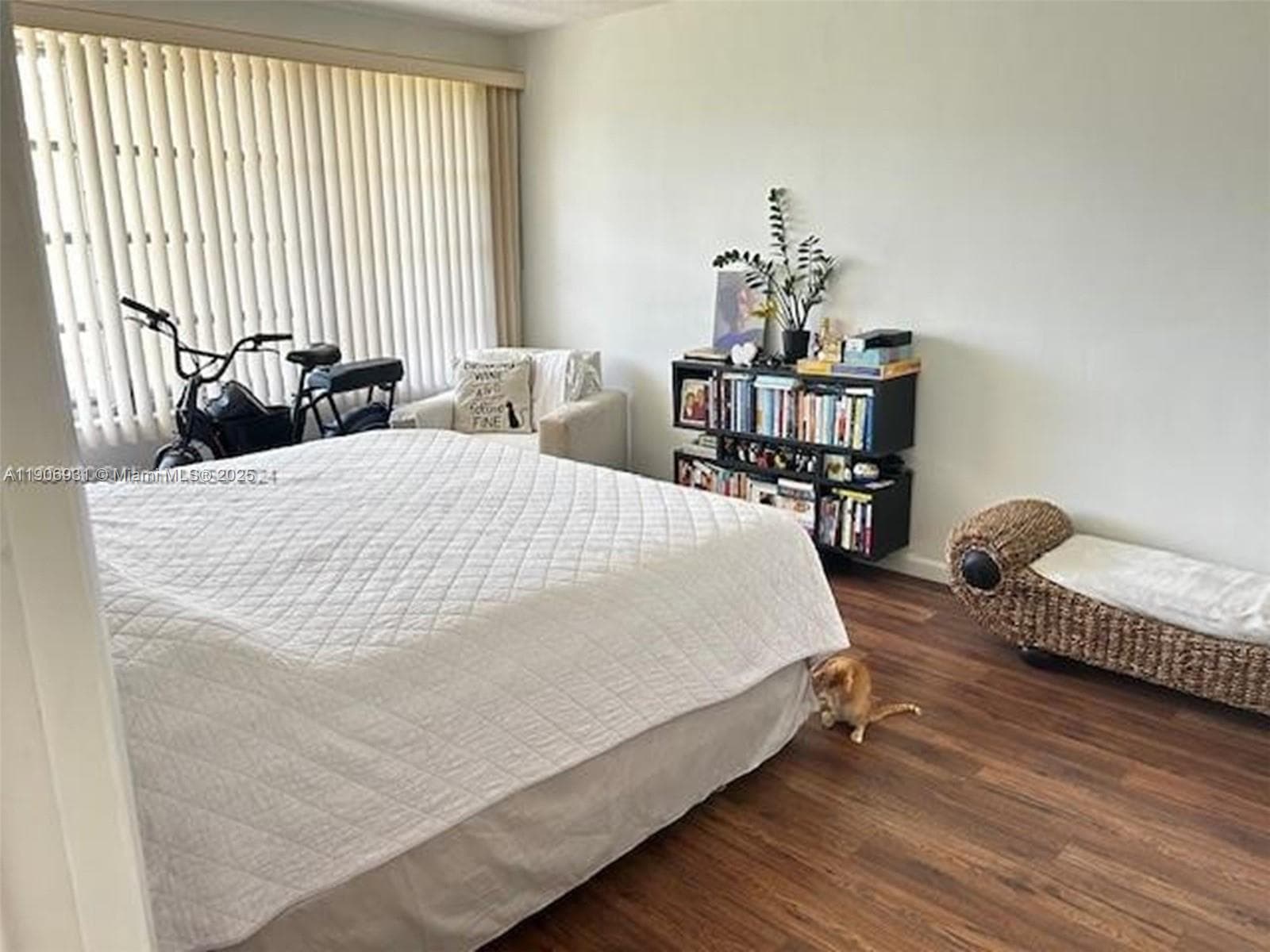 IRVINGTON GARDENS CONDO · #114 in Hallandale Beach - Photo 4