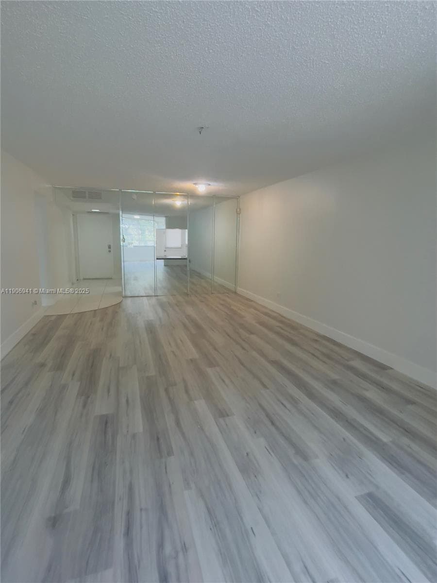 ROYAL OAKS CONDO · #338 in Miami - Photo 4