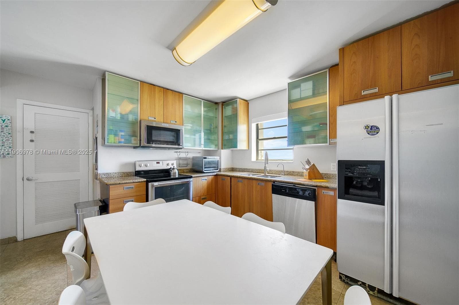 Corinthian Condo · #10G in Miami Beach - Photo 23
