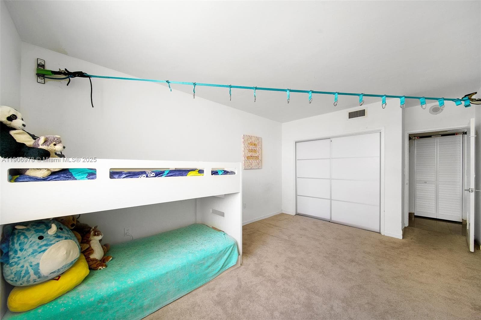 Corinthian Condo · #10G in Miami Beach - Photo 36
