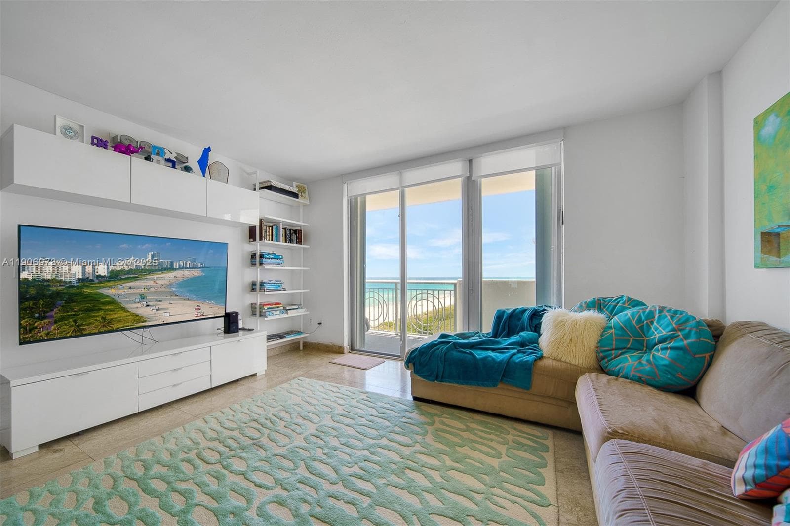 Corinthian Condo · #10G in Miami Beach - Photo 9