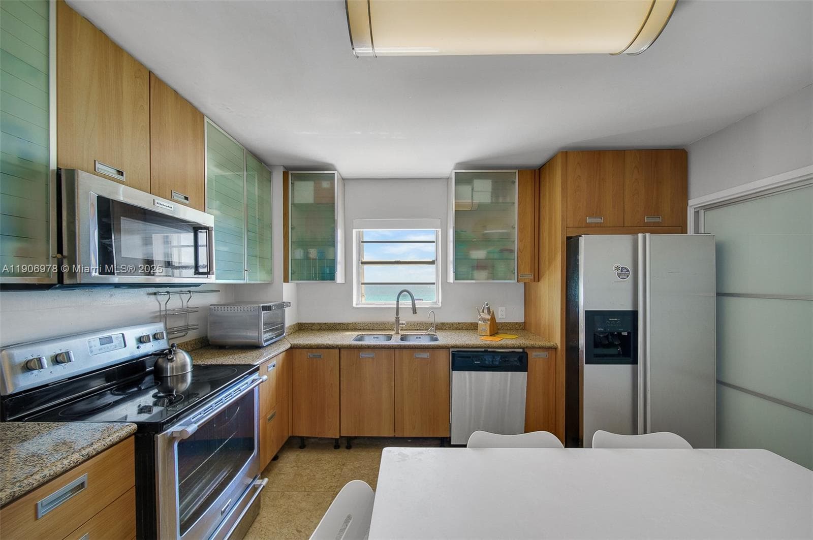 Corinthian Condo · #10G in Miami Beach - Photo 4