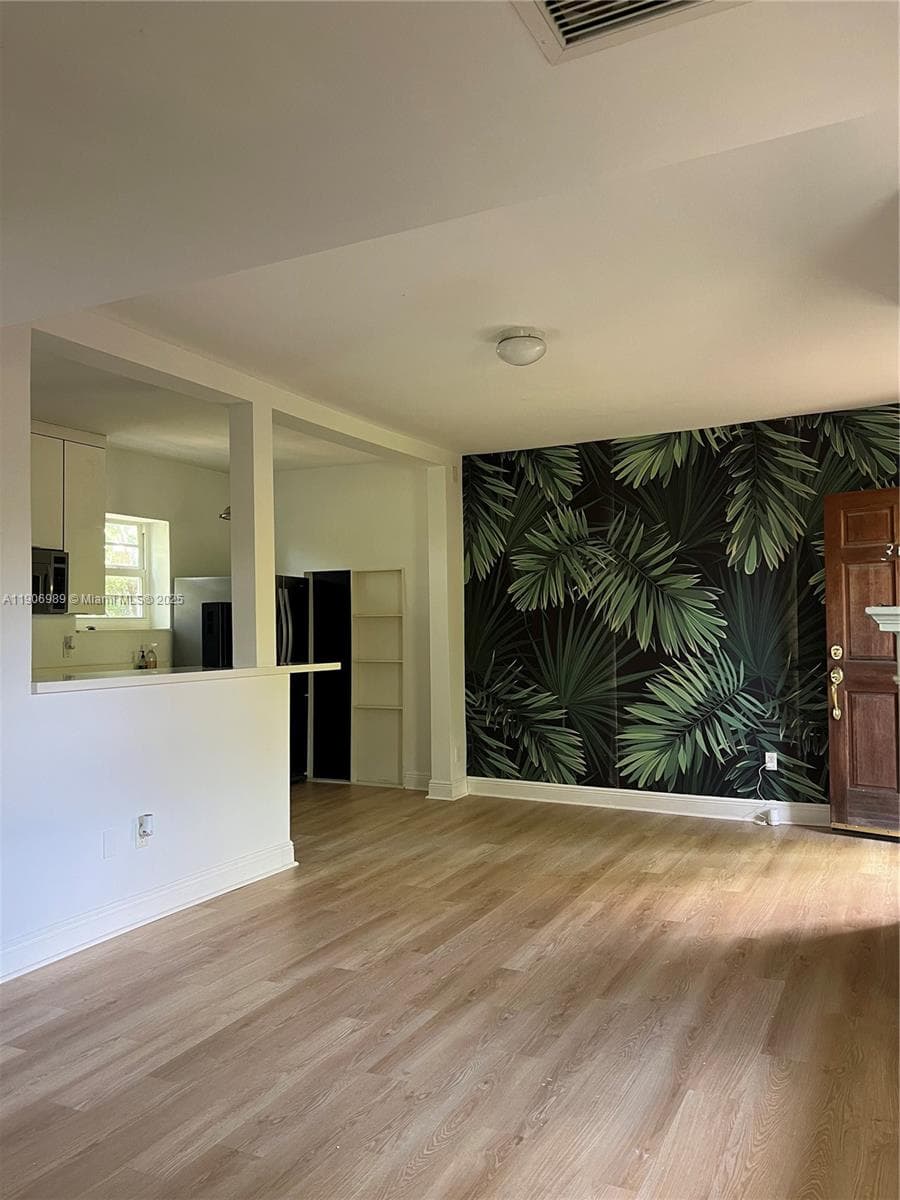 PINE TREE PLACE CONDO · #308 in Miami Beach - Photo 17