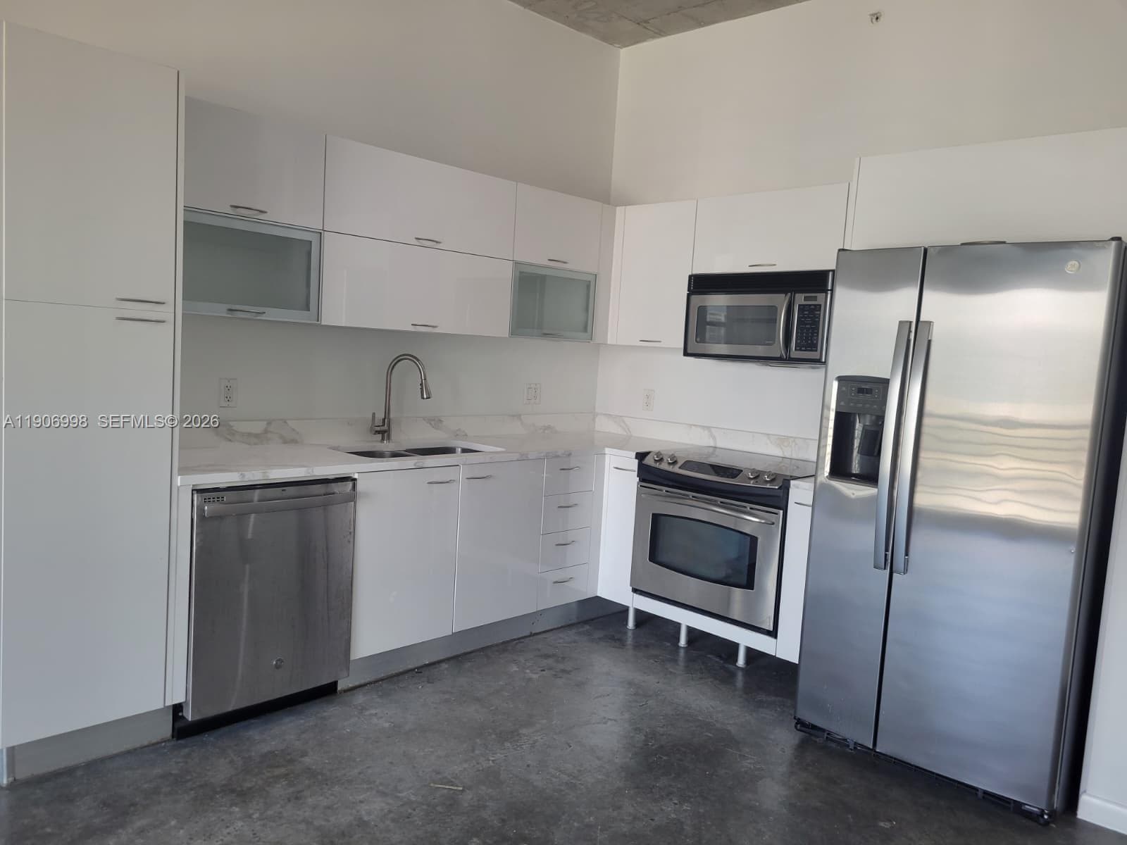 Loft Downtown II · #2415 in Miami - Photo 3