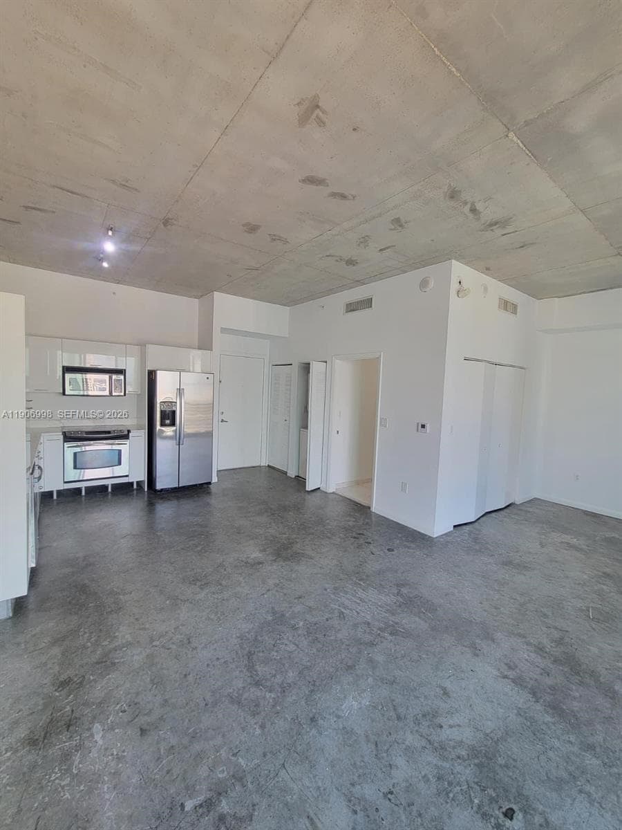 Loft Downtown II · #2415 in Miami - Photo 14