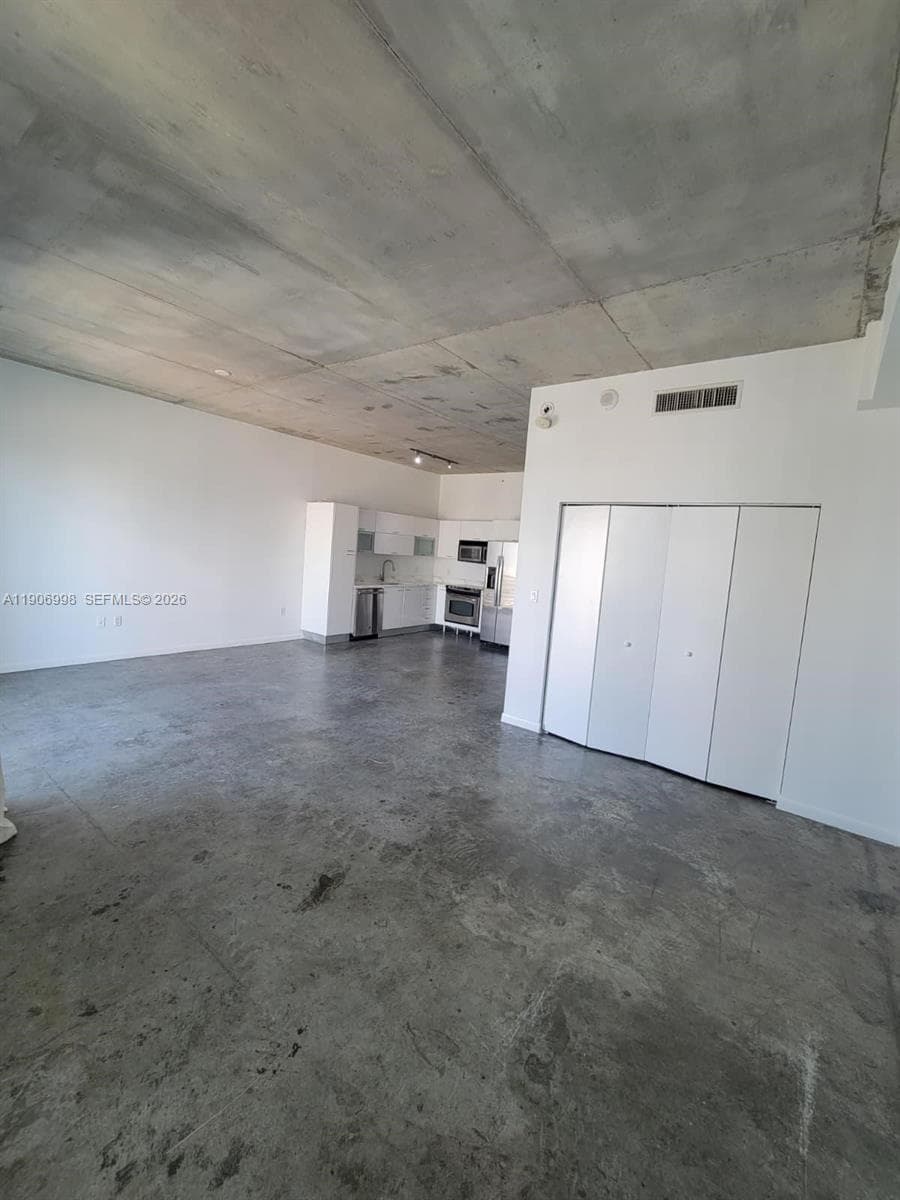 Loft Downtown II · #2415 in Miami - Photo 19