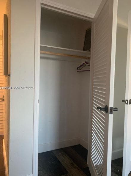 HOLLYWOOD TOWERS CONDO · #811 in Hollywood - Photo 9