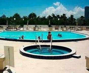 FLAMENCO CONDO TOWER I · #622 in Aventura - Photo 10
