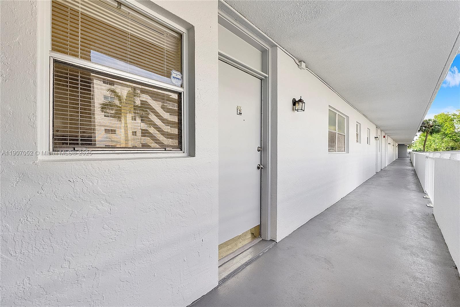 EDEN ISLES CONDO # 4 · #211 in North Miami Beach - Photo 4