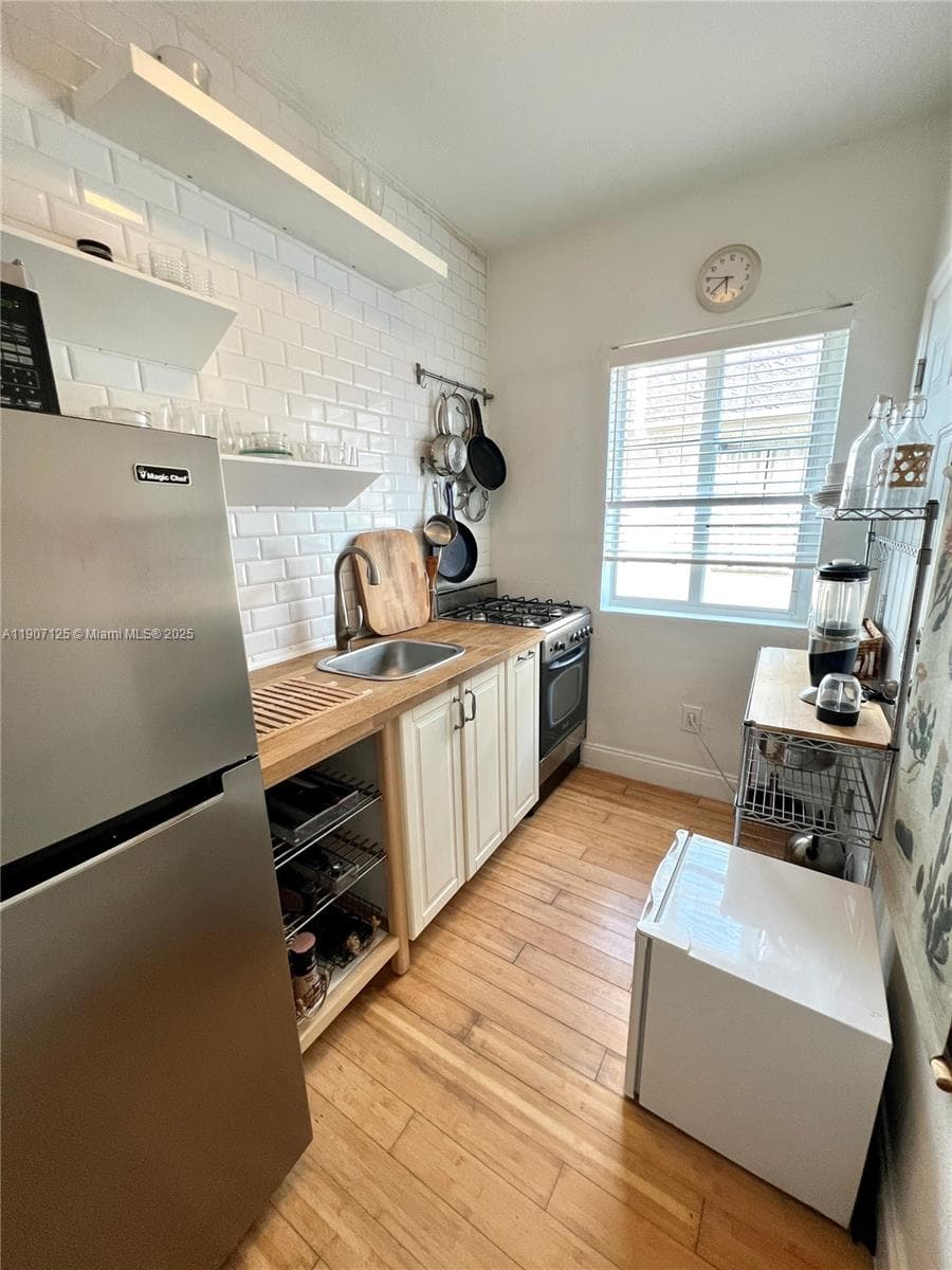 THE LOFTS AT COLLINS COND · #14 in Miami Beach - Photo 4
