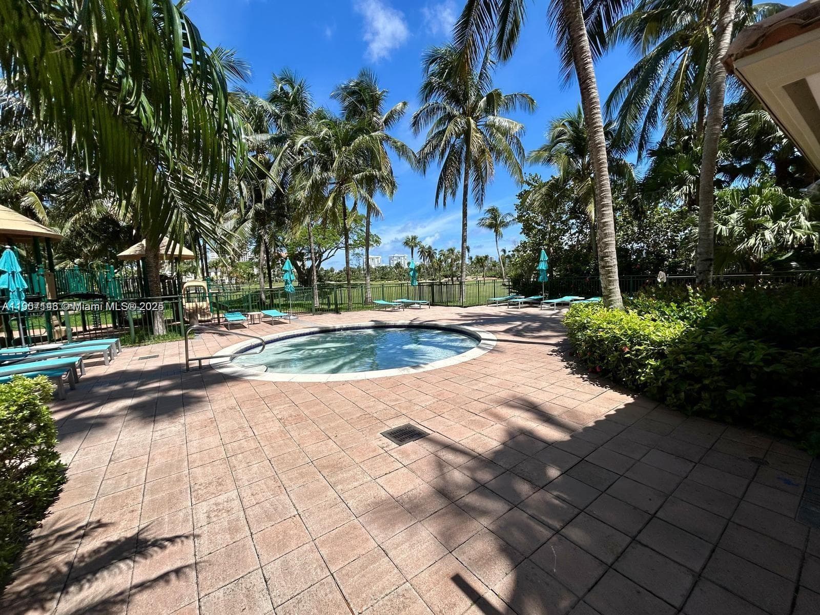 TURNBERRY ON THE GREEN CO · #1405 in Aventura - Photo 17