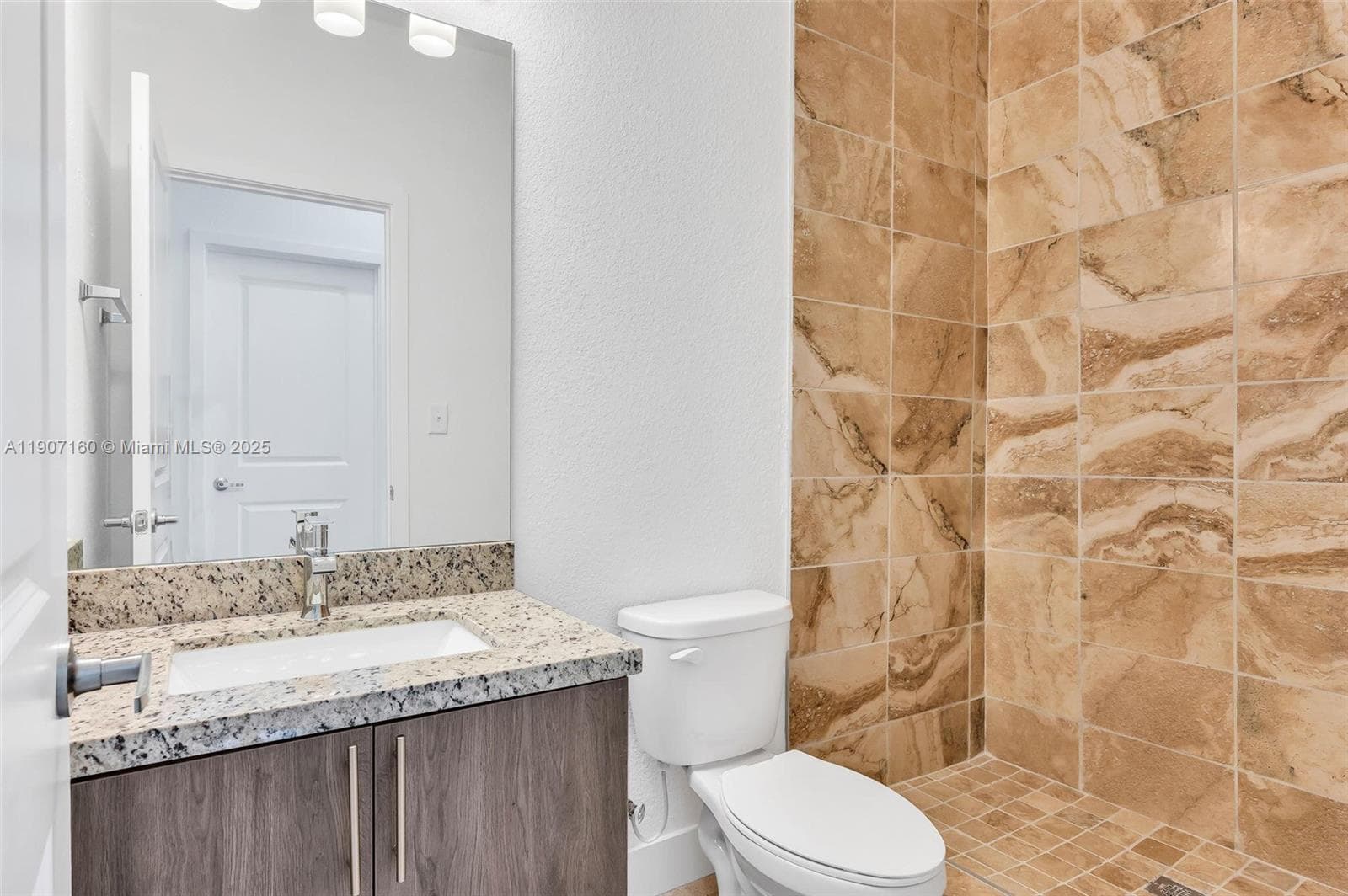 638 NW 15th Ave #0 photo 6