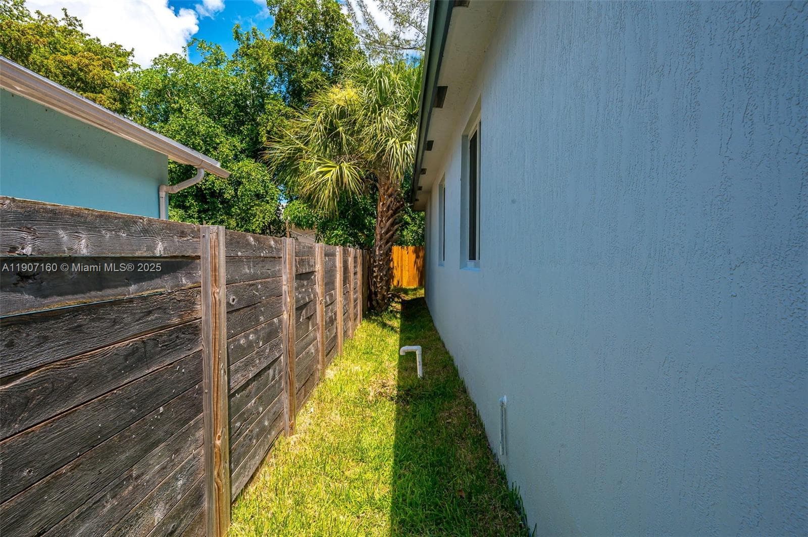 638 NW 15th Ave #0 photo 16