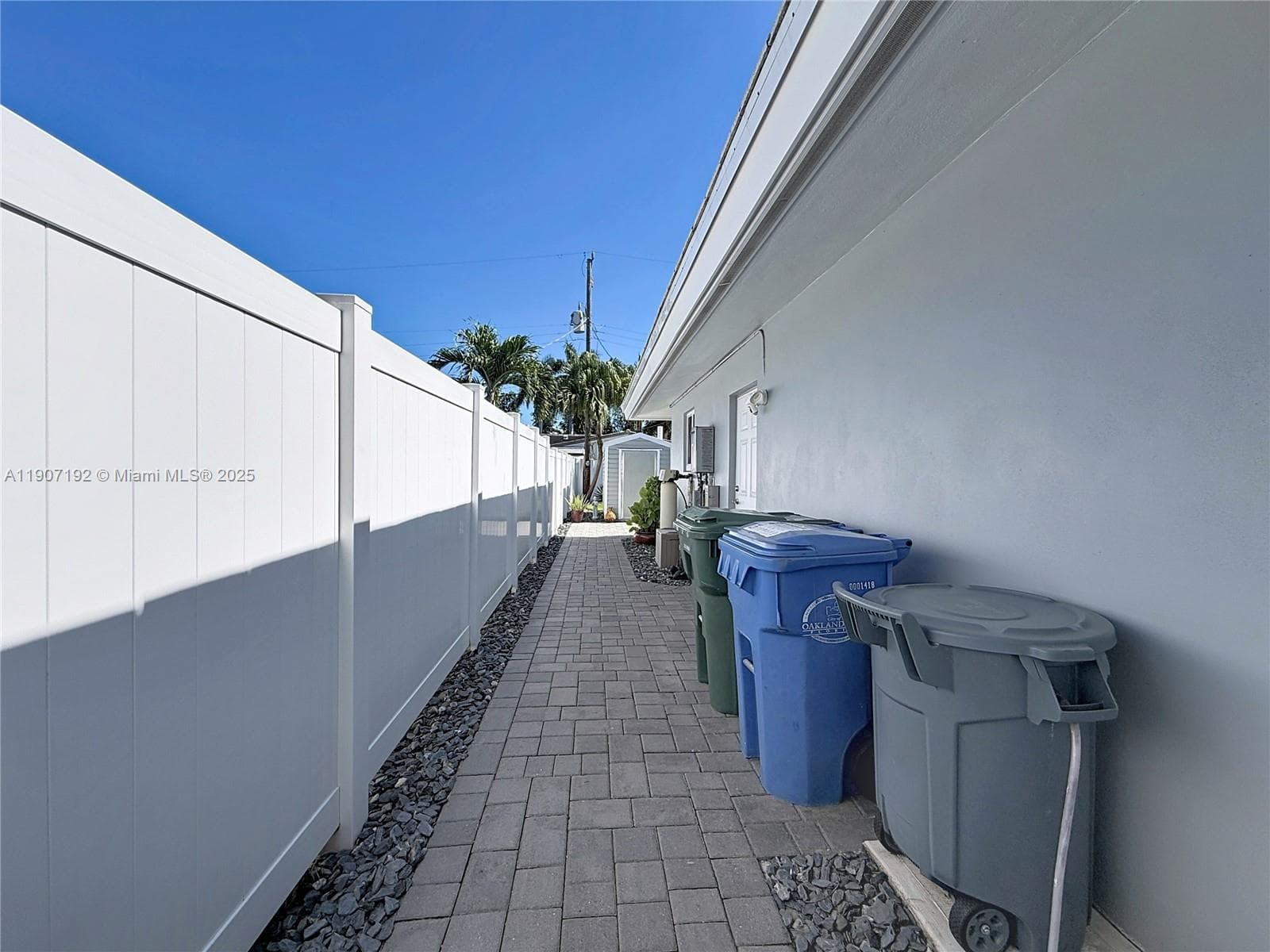 3654 NE 19th Ave photo 57