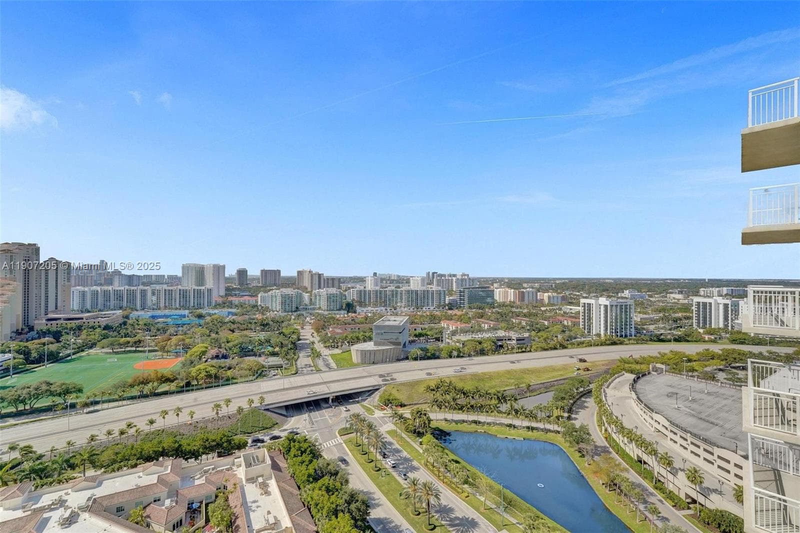 TURNBERRY ON THE GREEN CO · #2507 in Aventura - Photo 62
