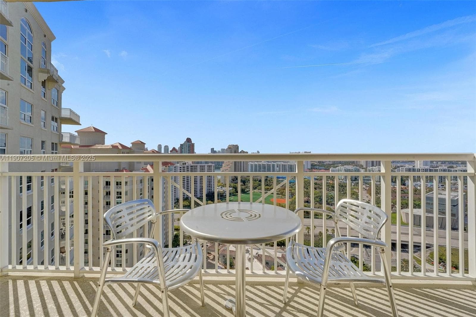 TURNBERRY ON THE GREEN CO · #2507 in Aventura - Photo 56