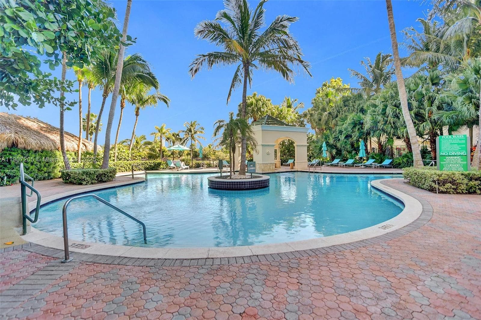 TURNBERRY ON THE GREEN CO · #2507 in Aventura - Photo 9