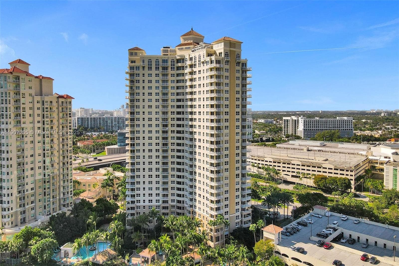 TURNBERRY ON THE GREEN CO · #2507 in Aventura - Photo 24