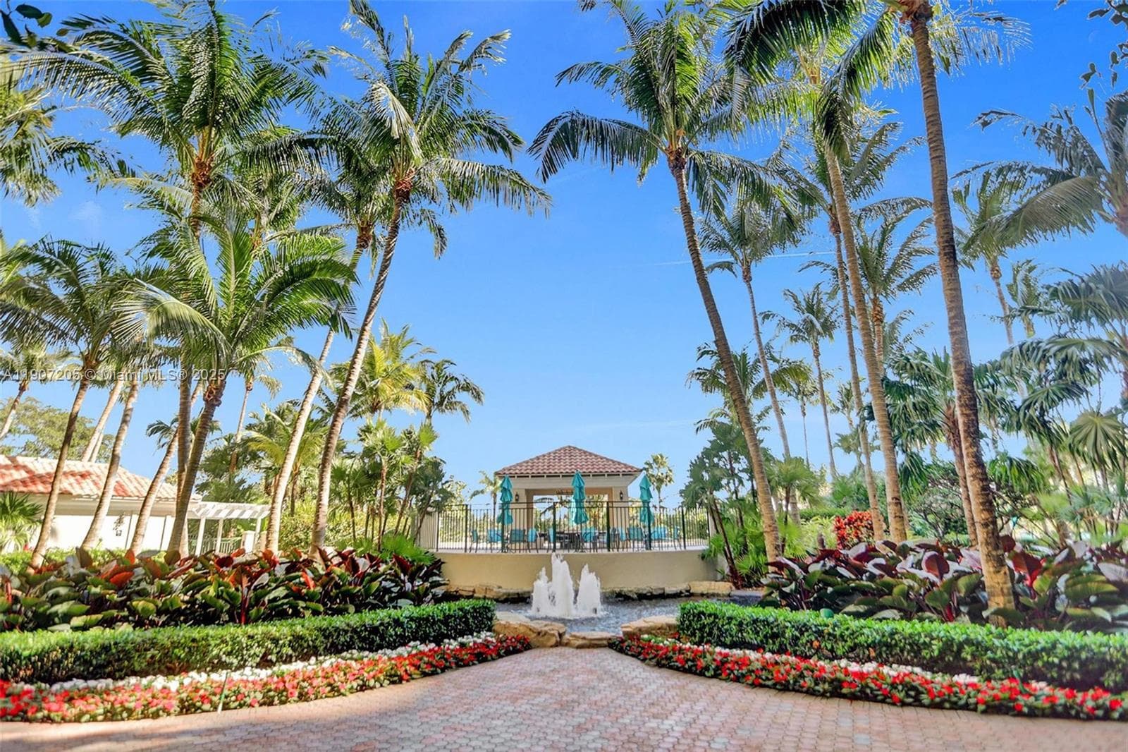 TURNBERRY ON THE GREEN CO · #2507 in Aventura - Photo 14