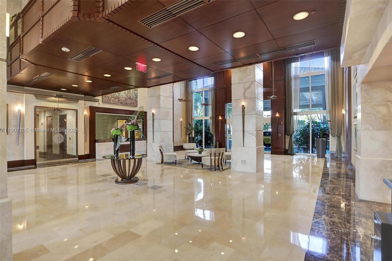 TURNBERRY ON THE GREEN CO · #2507 in Aventura - Photo 19