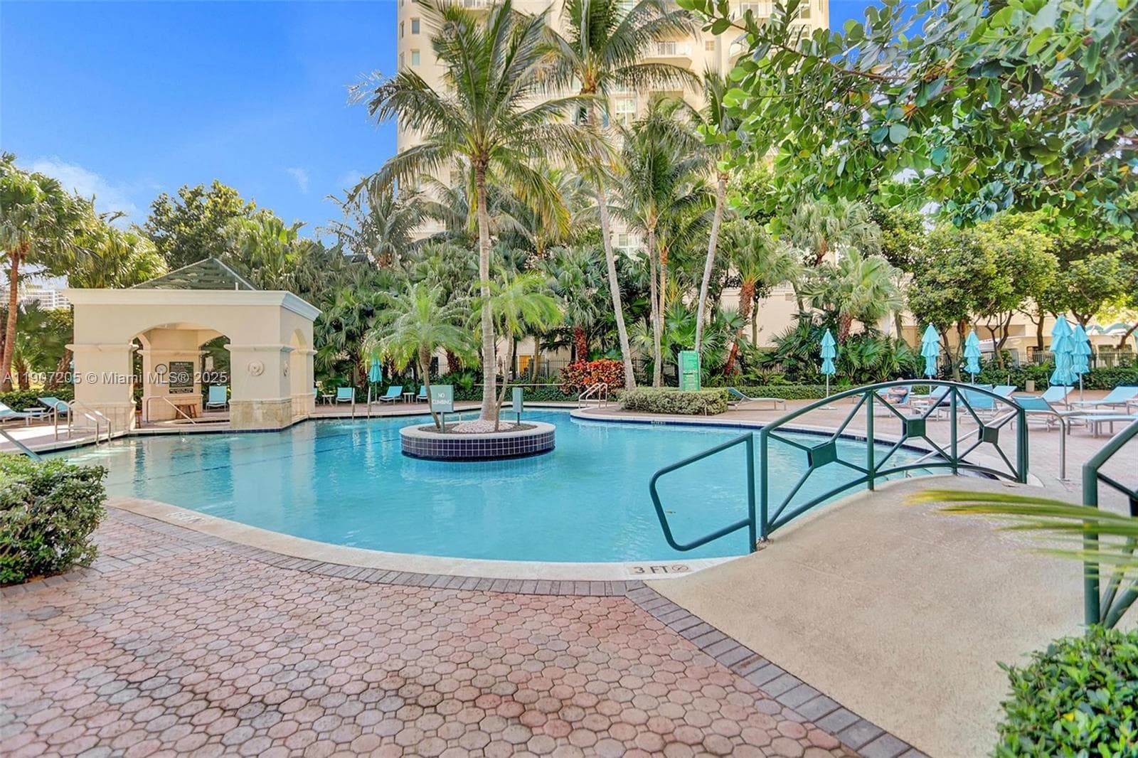 TURNBERRY ON THE GREEN CO · #2507 in Aventura - Photo 8