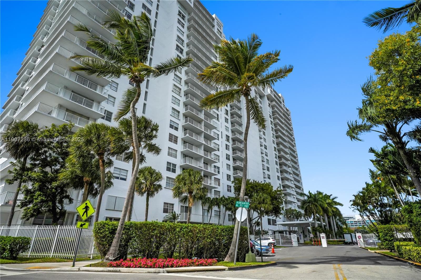 ADMIRALS PORT CONDO WEST · #504E in Aventura - Photo 30