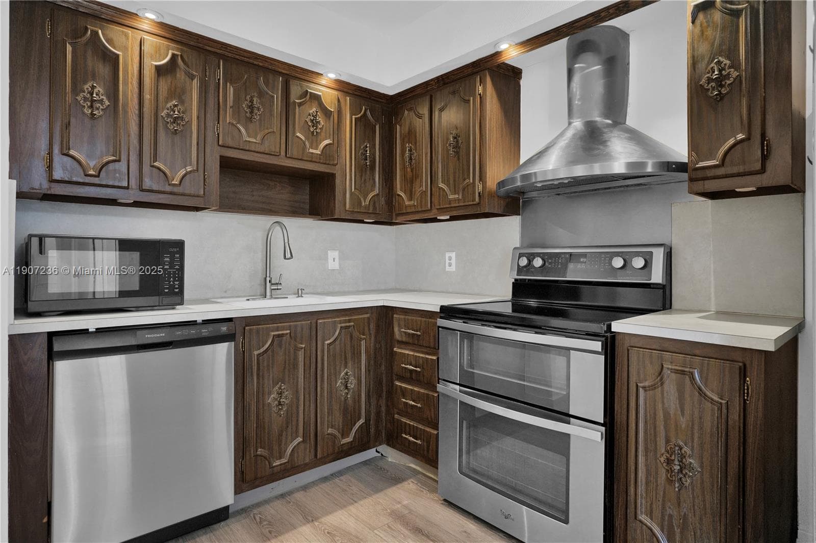 ADMIRALS PORT CONDO WEST · #504E in Aventura - Photo 18