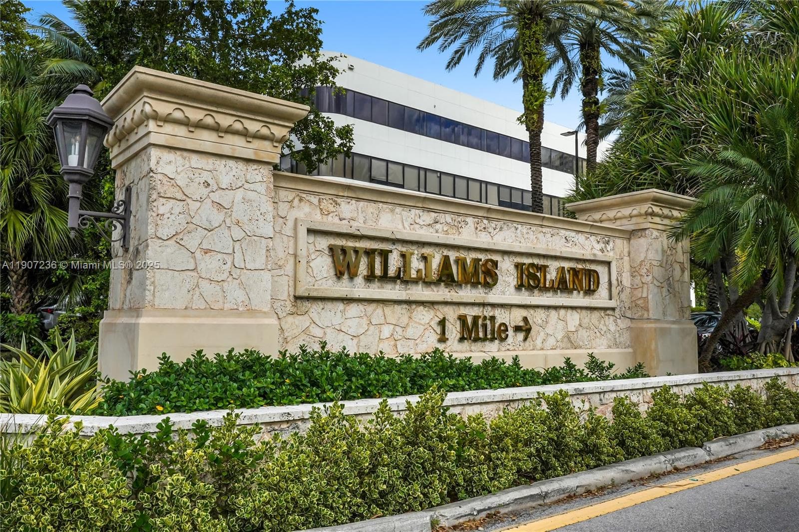ADMIRALS PORT CONDO WEST · #504E in Aventura - Photo 31